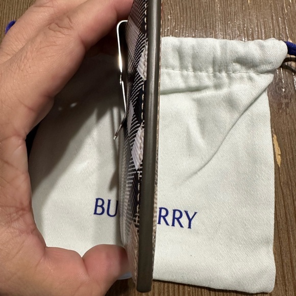 Burberry Clip Card Case - Picture 3 of 5